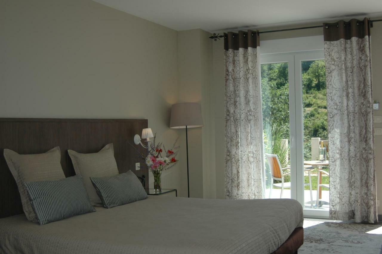 Les Jardins De Soulane B&B - Adults Only Belcastel-et-Buc Bagian luar foto