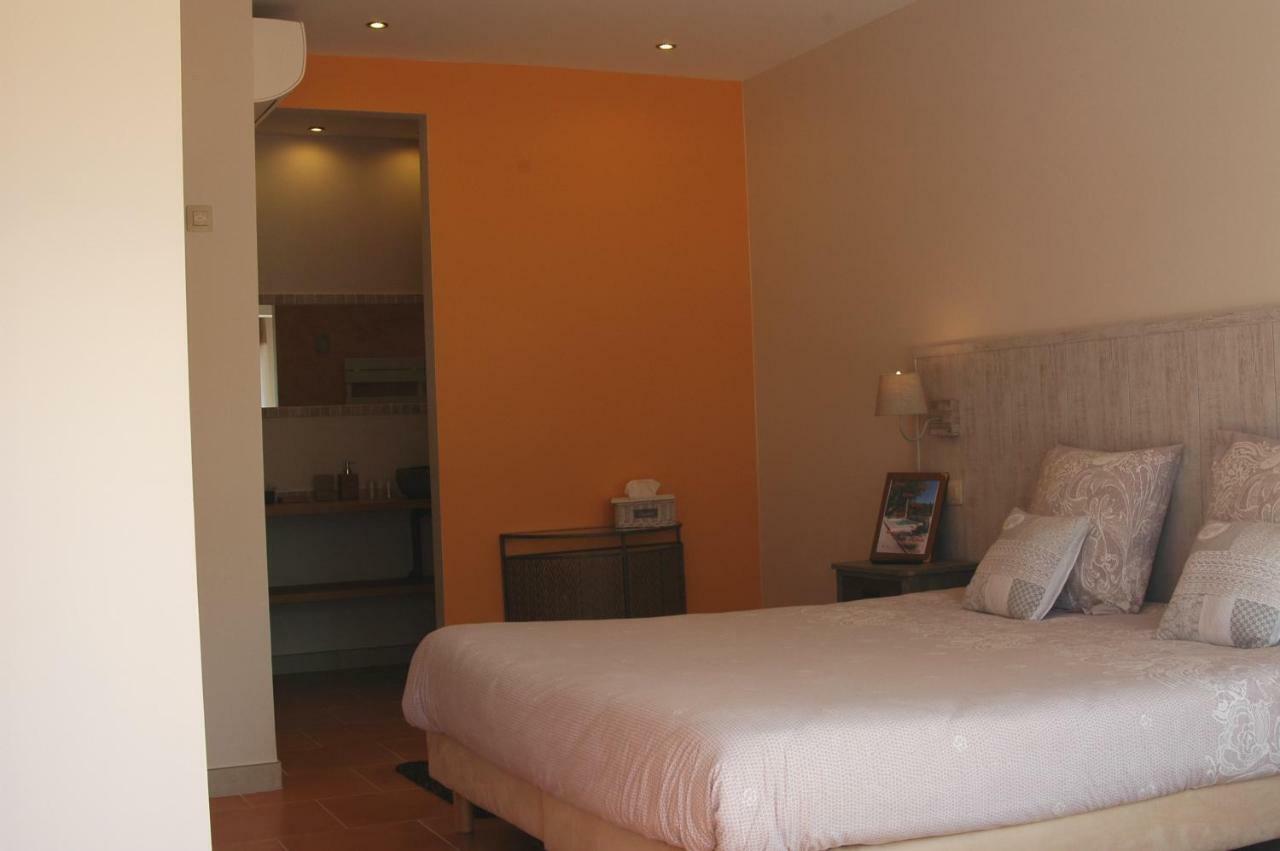 Les Jardins De Soulane B&B - Adults Only Belcastel-et-Buc Bagian luar foto