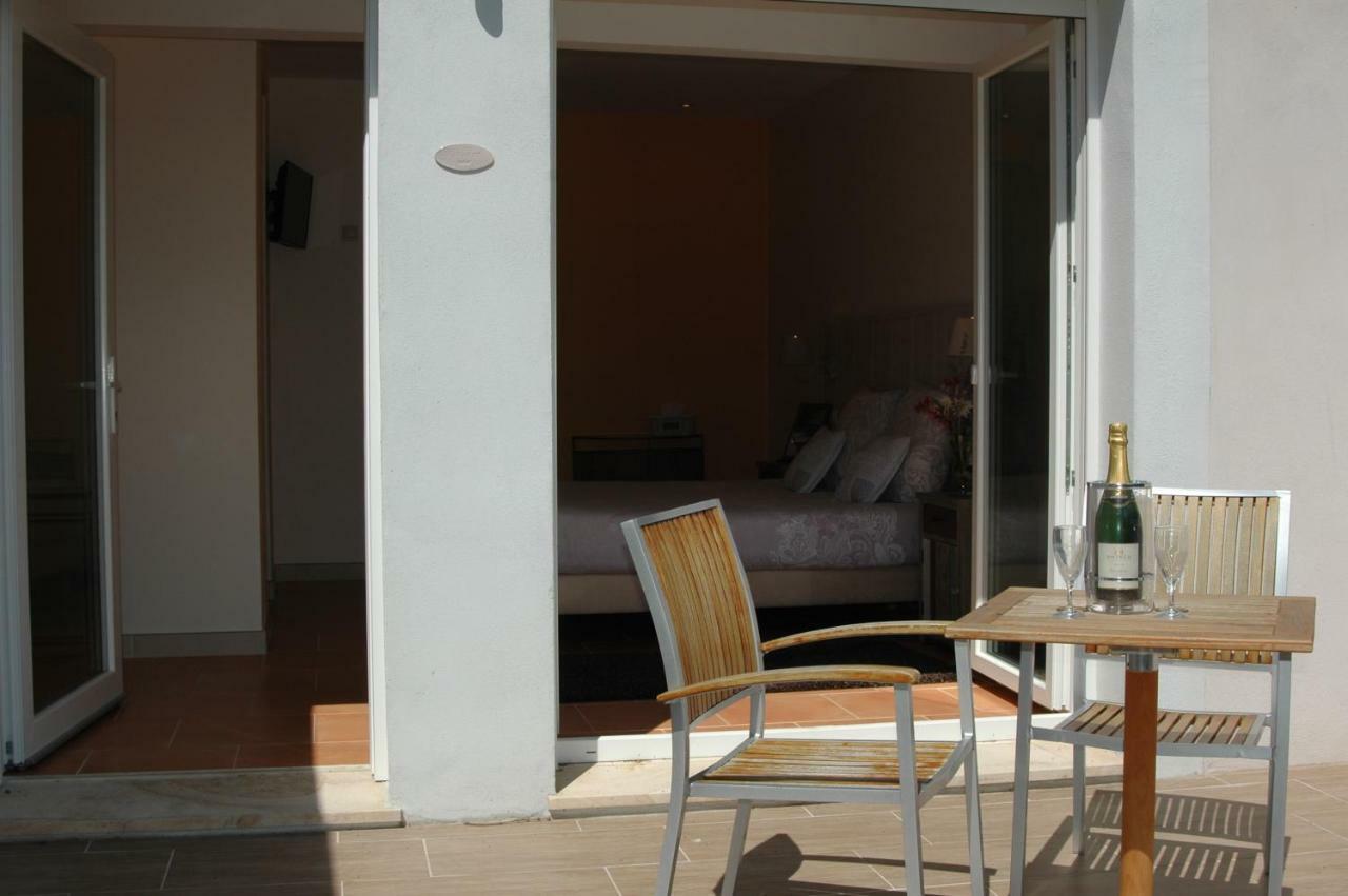 Les Jardins De Soulane B&B - Adults Only Belcastel-et-Buc Bagian luar foto