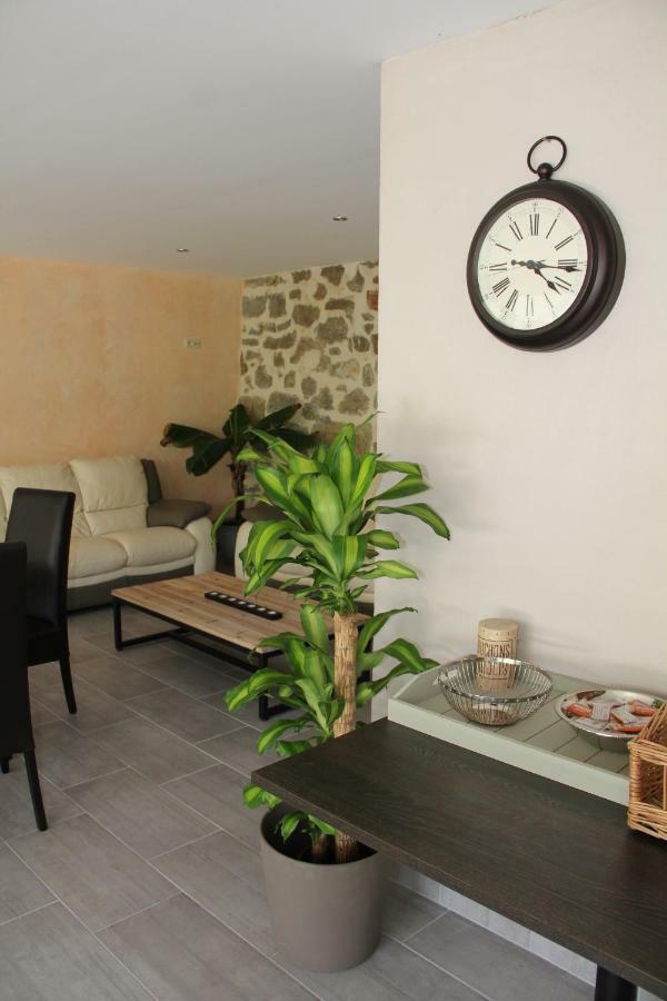 Les Jardins De Soulane B&B - Adults Only Belcastel-et-Buc Bagian luar foto
