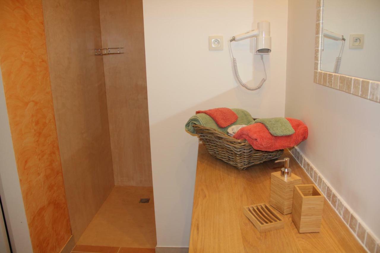 Les Jardins De Soulane B&B - Adults Only Belcastel-et-Buc Bagian luar foto